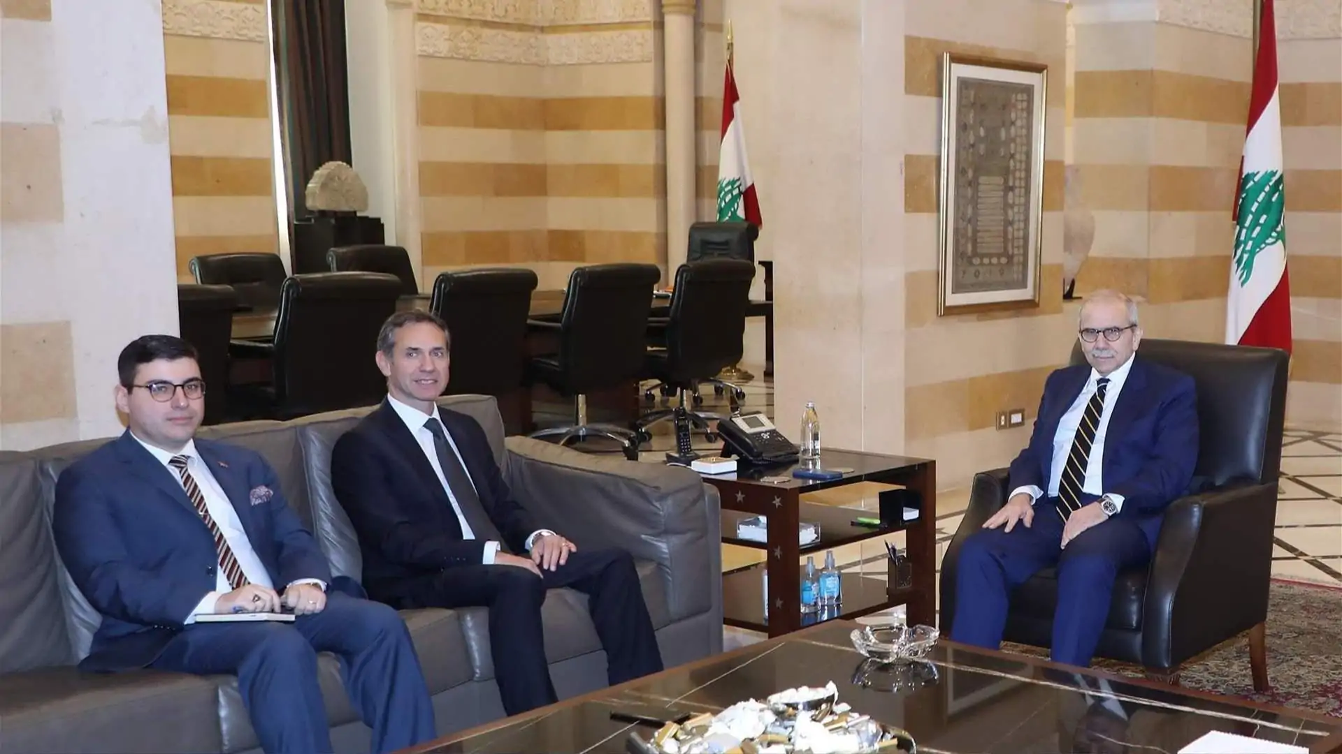 Doc-P-887548-638975102437698060